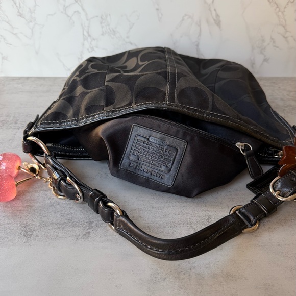 Black Coach Hobo Canvas Signature Shoulder Bag